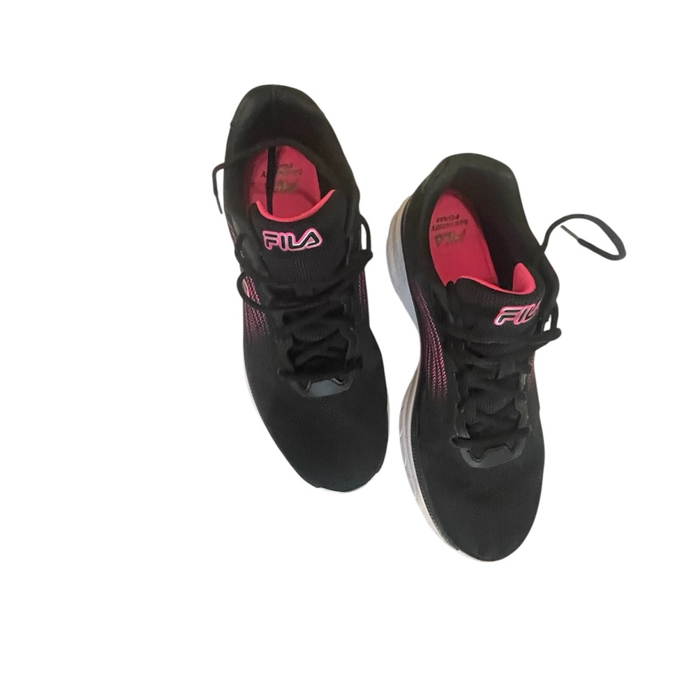 Fila Women's Black and Pink Athletic Shoes
